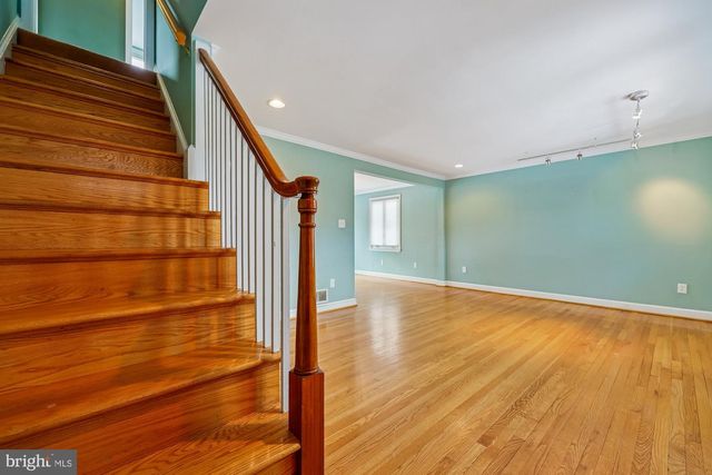 4212 MATTHEWS LN, Kensington, MD 20895