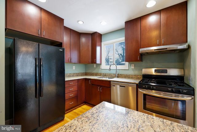 4212 MATTHEWS LN, Kensington, MD 20895