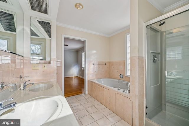 4212 MATTHEWS LN, Kensington, MD 20895