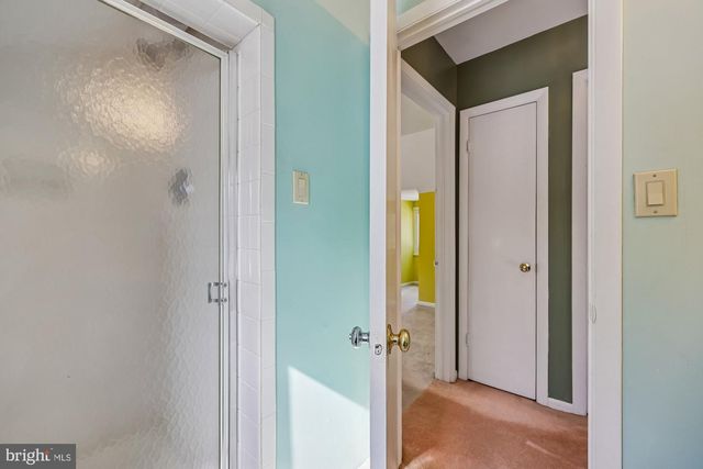 4212 MATTHEWS LN, Kensington, MD 20895