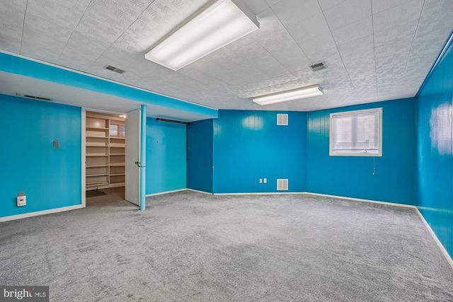 4212 MATTHEWS LN, Kensington, MD 20895