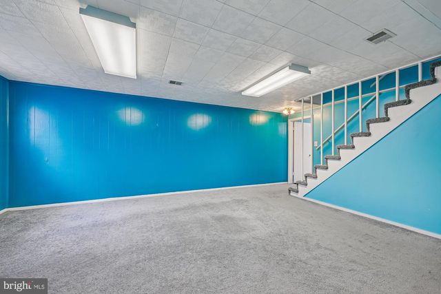 4212 MATTHEWS LN, Kensington, MD 20895