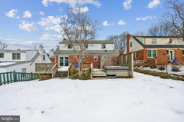 4212 MATTHEWS LN, Kensington, MD 20895