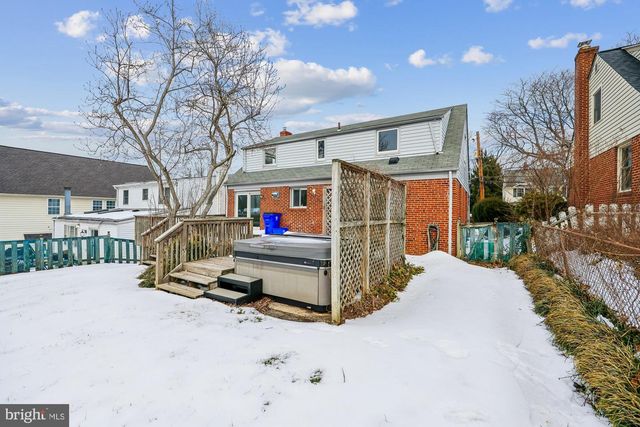 4212 MATTHEWS LN, Kensington, MD 20895