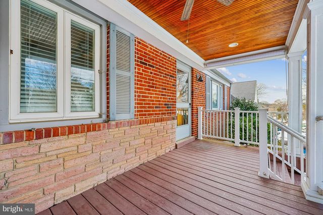 4212 MATTHEWS LN, Kensington, MD 20895