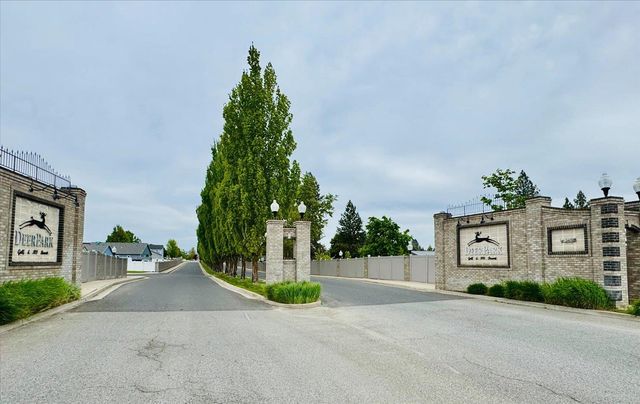 1013 N Country Club Dr, Deer Park, WA 99006