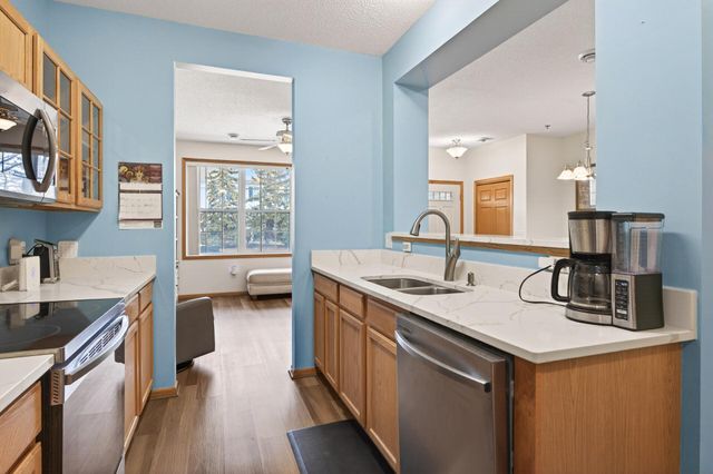 11357 Aberdeen Circle NE B, Blaine, MN 55449