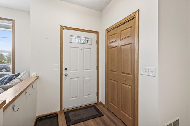 11357 Aberdeen Circle NE B, Blaine, MN 55449