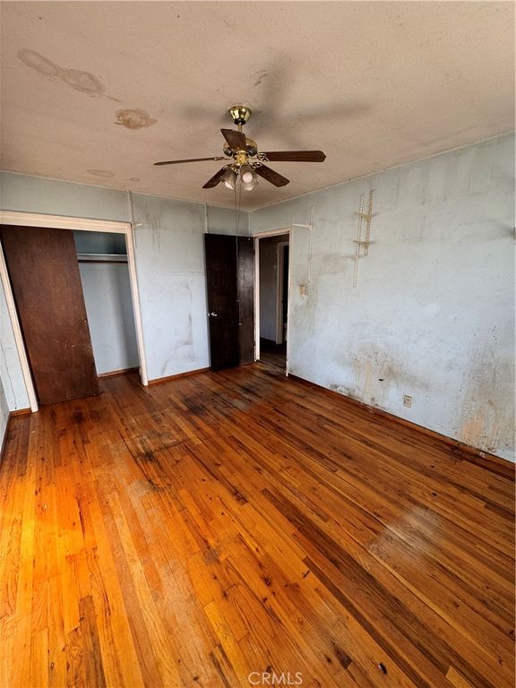 Image 16 of property listing at 5703 E Hampton, Fresno, CA 93727