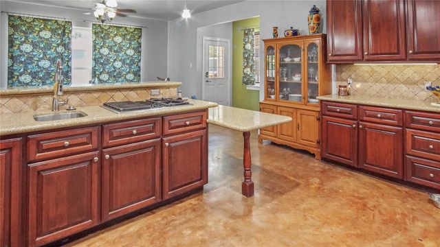 1401 Watson Drive, Deer Park, TX 77536