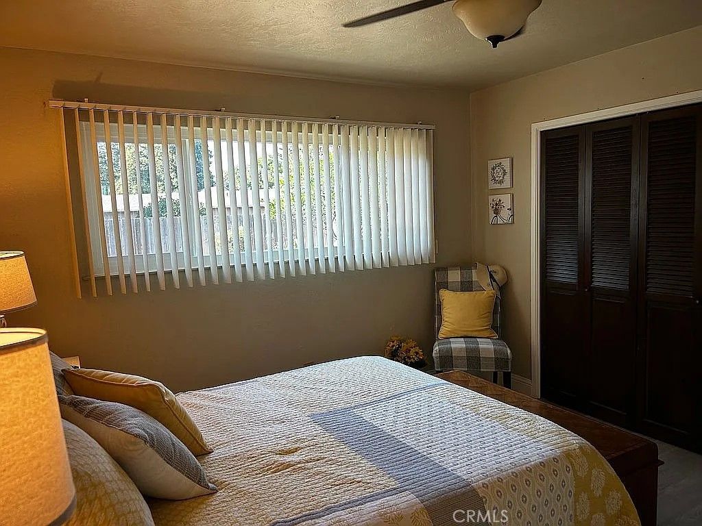 Image 8 of property listing at 1046 W Princeton Avenue, Visalia, CA 93277
