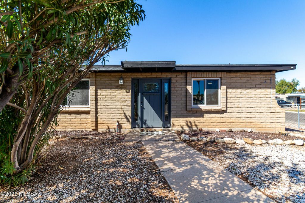 7120 E 38th Street, Tucson, AZ 85730