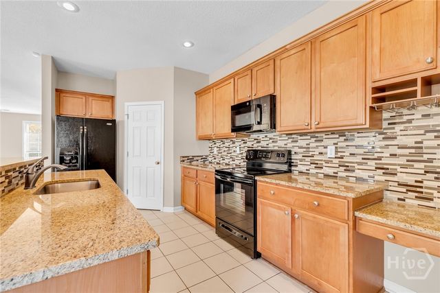 16 Bushwood Drive, Savannah, GA 31407