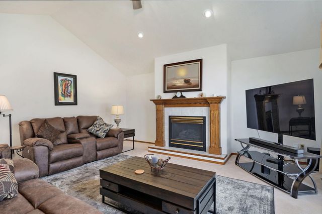 3556 S Swan Avenue, Springfield, MO 65807