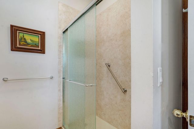 3556 S Swan Avenue, Springfield, MO 65807