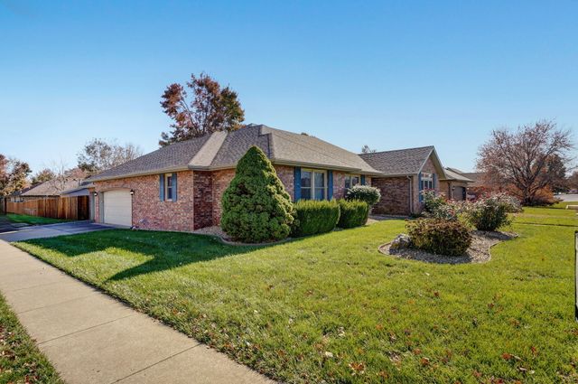 3556 S Swan Avenue, Springfield, MO 65807