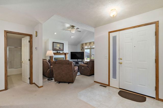 3556 S Swan Avenue, Springfield, MO 65807