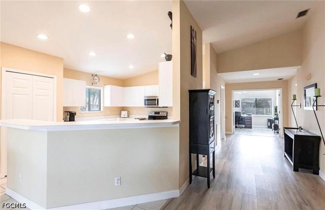 8451 Southbridge DR 3, Estero, FL 33967
