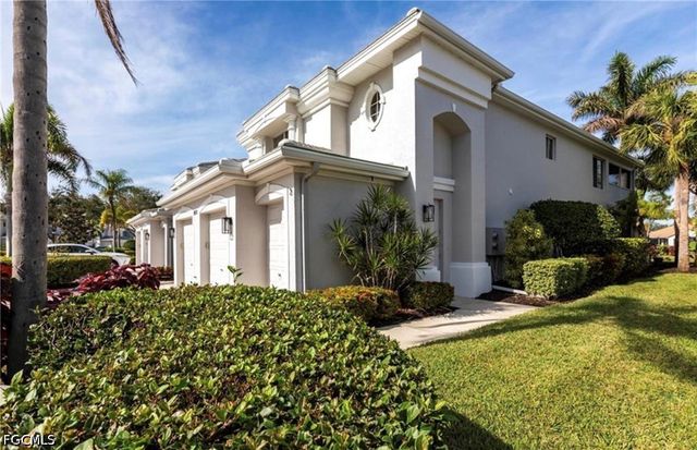 8451 Southbridge DR 3, Estero, FL 33967