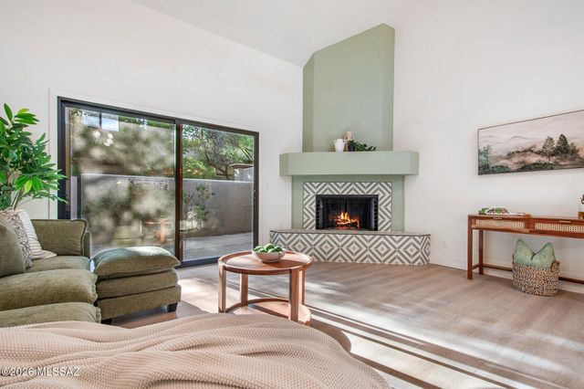 6119 N Black Bear Loop, Tucson, AZ 85750