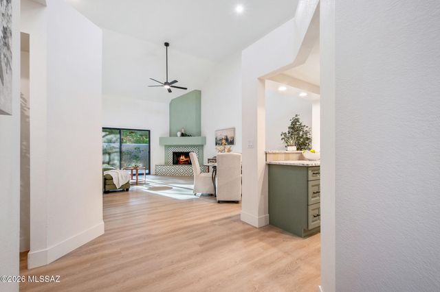 6119 N Black Bear Loop, Tucson, AZ 85750