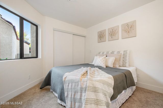 6119 N Black Bear Loop, Tucson, AZ 85750