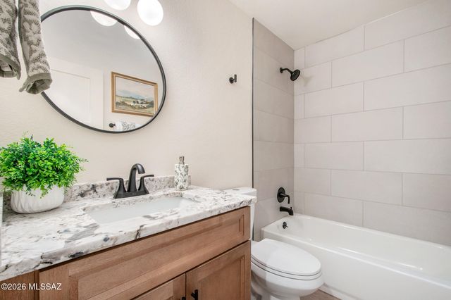 6119 N Black Bear Loop, Tucson, AZ 85750