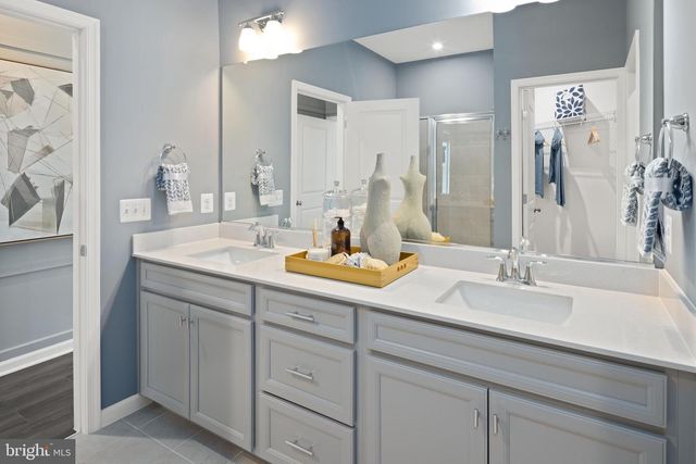 2560 NEABSCO COMMON PL, Woodbridge, VA 22191