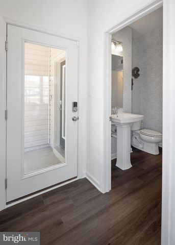 2560 NEABSCO COMMON PL, Woodbridge, VA 22191