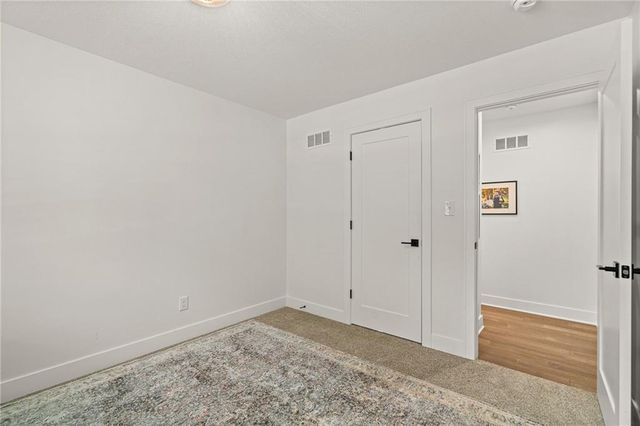 7205 W 101st Street, Overland Park, KS 66212