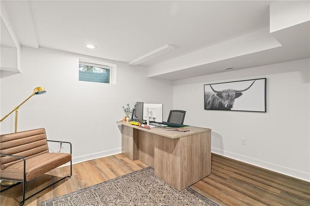 7205 W 101st Street, Overland Park, KS 66212