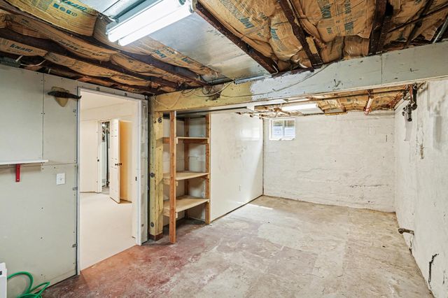 2411 Grand Street NE, Minneapolis, MN 55418