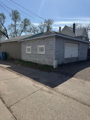 2411 Grand Street NE, Minneapolis, MN 55418