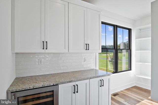 68 N DICKINSON SCHOOL RD, Carlisle, PA 17015