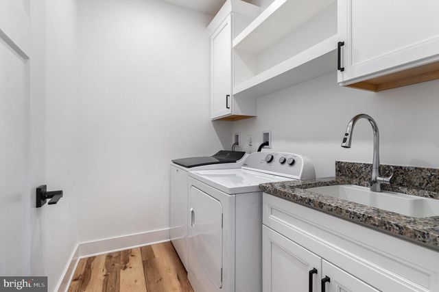 68 N DICKINSON SCHOOL RD, Carlisle, PA 17015