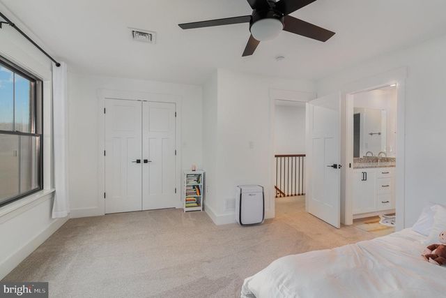 68 N DICKINSON SCHOOL RD, Carlisle, PA 17015