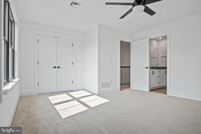 68 N DICKINSON SCHOOL RD, Carlisle, PA 17015