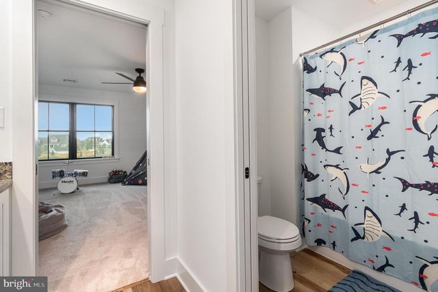 68 N DICKINSON SCHOOL RD, Carlisle, PA 17015