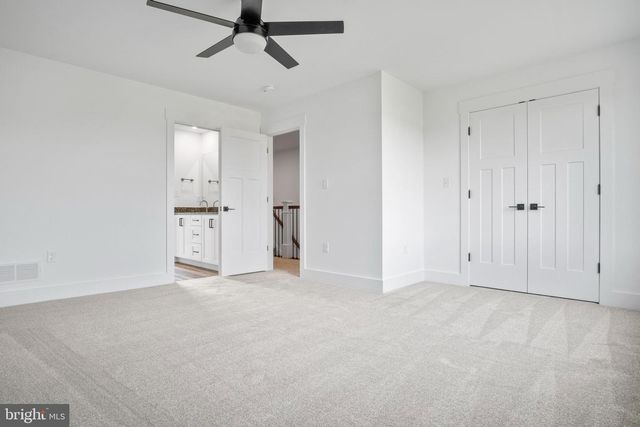 68 N DICKINSON SCHOOL RD, Carlisle, PA 17015