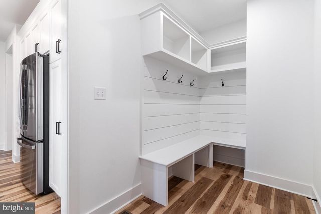 68 N DICKINSON SCHOOL RD, Carlisle, PA 17015