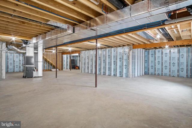 68 N DICKINSON SCHOOL RD, Carlisle, PA 17015