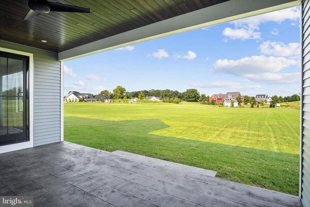 68 N DICKINSON SCHOOL RD, Carlisle, PA 17015