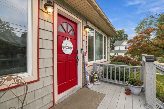 471 Pearl Street, Oceanside, NY 11572