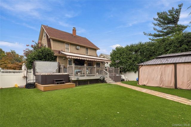 471 Pearl Street, Oceanside, NY 11572