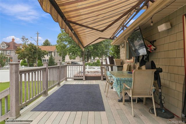 471 Pearl Street, Oceanside, NY 11572