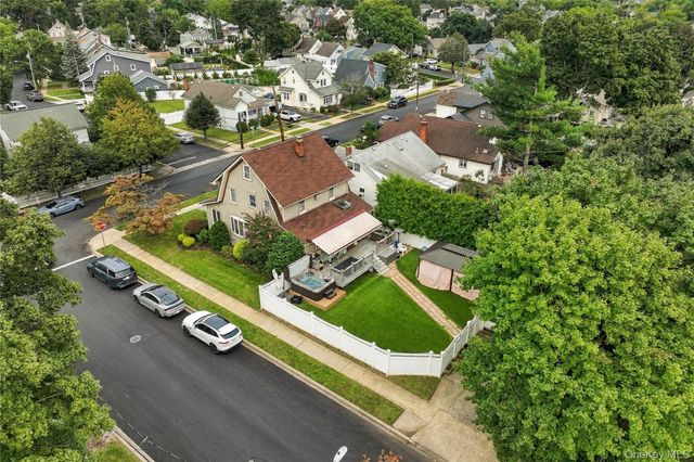 471 Pearl Street, Oceanside, NY 11572