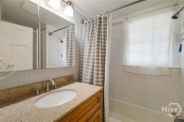 526 E Gwinnett Lane 4, Savannah, GA 31401