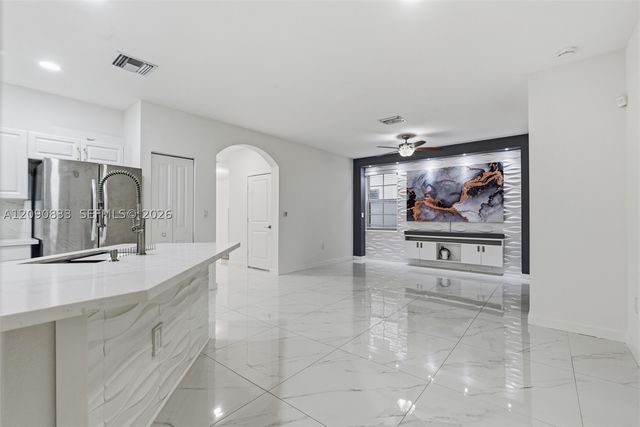 24423 SW 118th Ave, Homestead, FL 33032