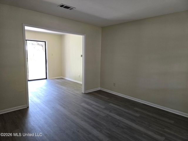 2605 W Samuel Street, Gulfport, MS 39503