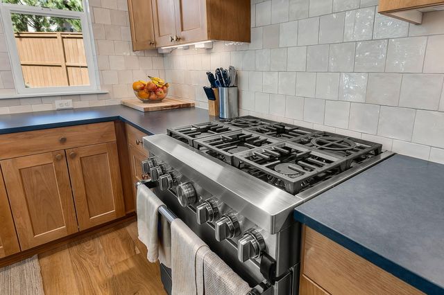 19201 NW Mt Shasta Drive, Bend, OR 97703